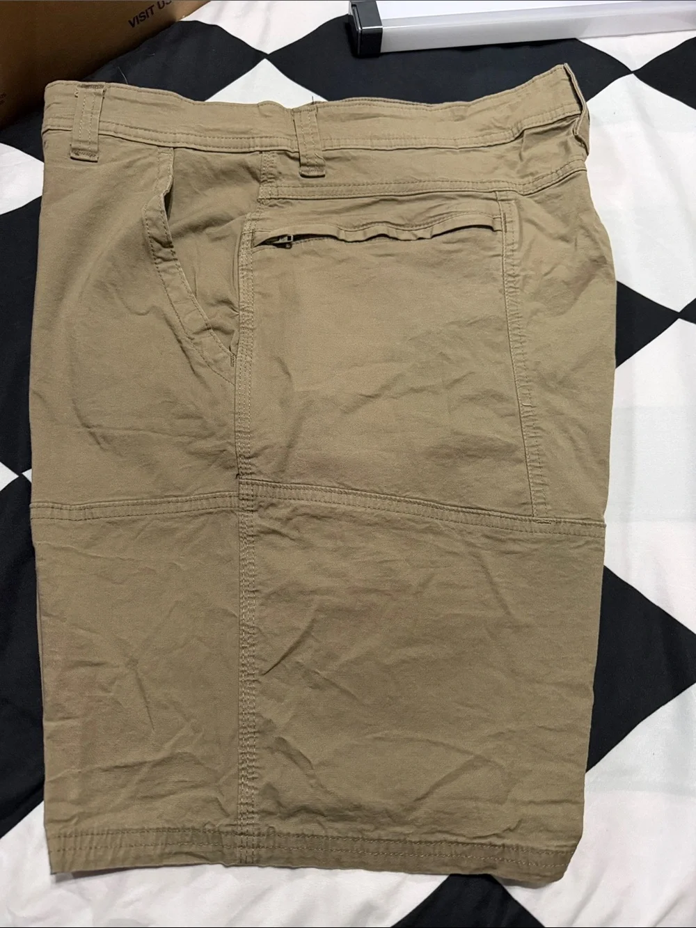 Wrangler Men's Tan Hybrid Utility Shorts